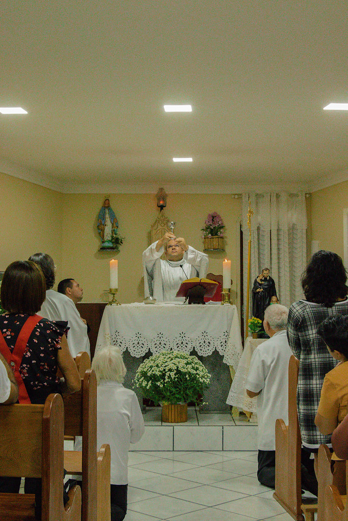 Brasil - Misa Solemne en la Comunidad San Vicente de Paul