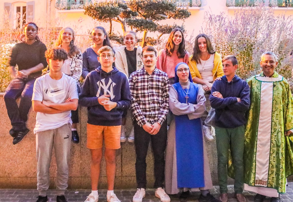 Francia - Primer encuentro del grupo de jóvenes en Le Luc et du Cannet