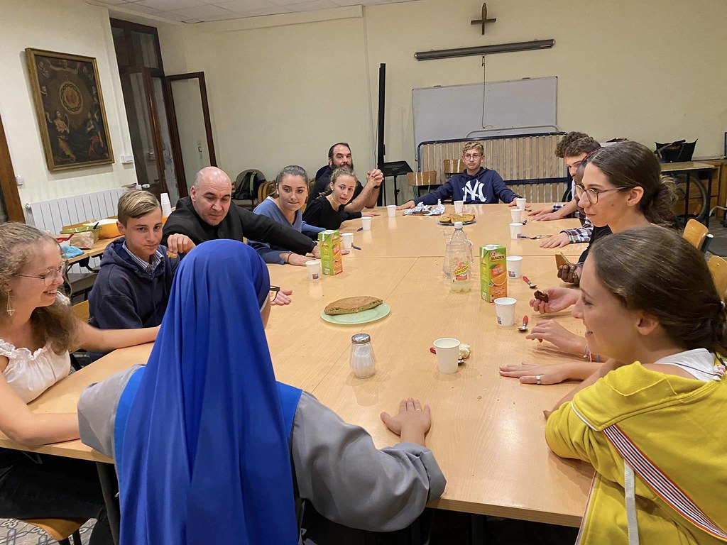 Francia - Primer encuentro del grupo de jóvenes en Le Luc et du Cannet