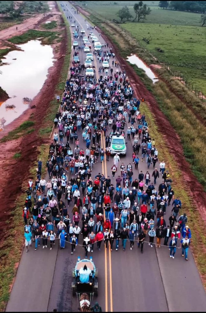 Brasil - Procesión con la Virgen Aparecida en Coronel Sapucaia