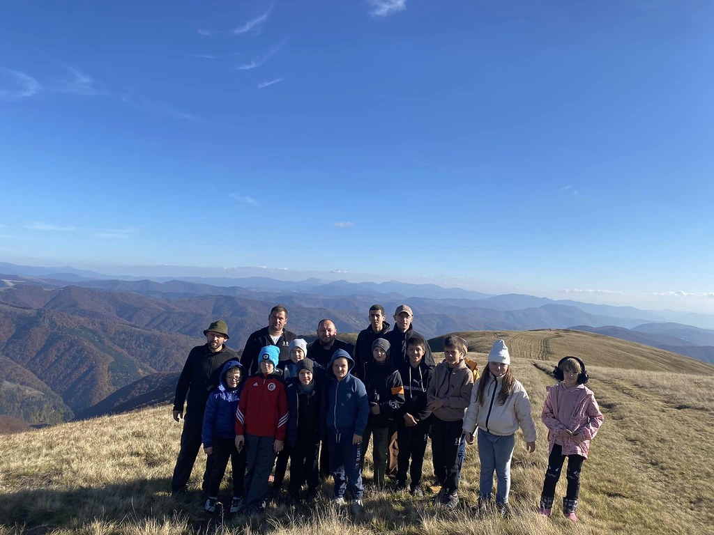 Ucrania - Salida a la montaña con los niños de Dubove
