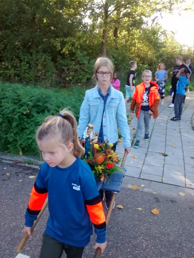 Holanda - Procesión con la Virgen María