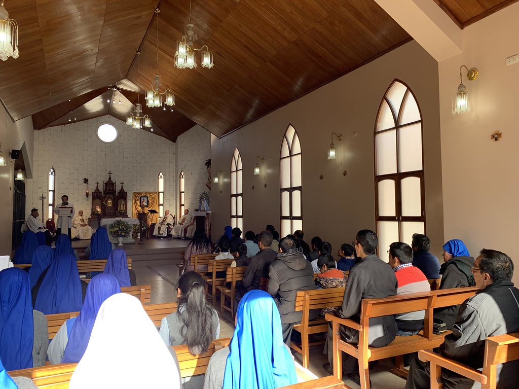 Perú - Fiesta de San Juan Pablo II en el Monasterio Santa Isabel de la Trinidad
