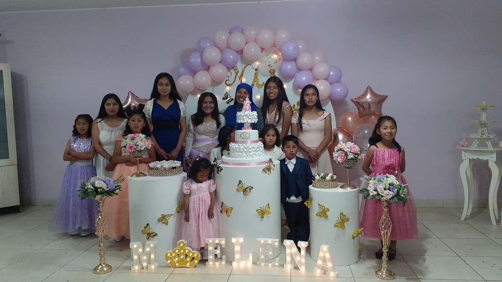 Perú - Fiesta de 15º años en el Hogar Antonietta Meo