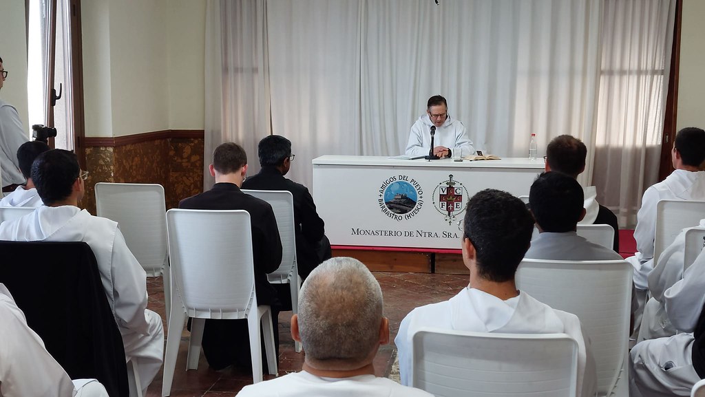 España - Inicio del Año Académico en el Monasterio del Pueyo