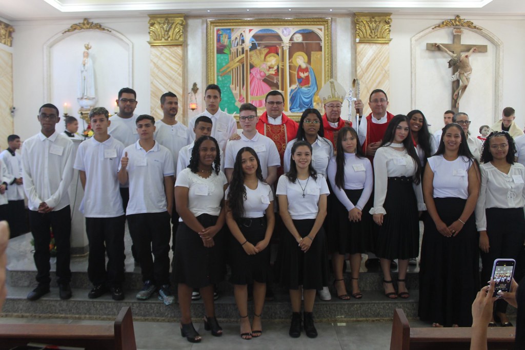 Brasil - Confirmaciones en la Parroquia Verbo Encarnado