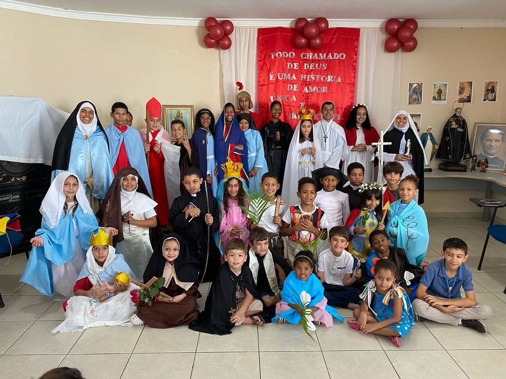 Brasil - Solemnidad de Todos los Santos en la Parroquia San José de Anchieta