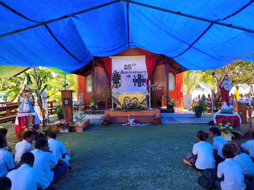 Papúa - 25º aniversario de fundación en Papúa Nueva Guinea