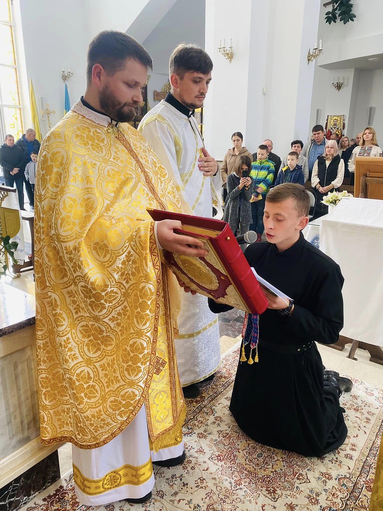 Ucrania - Primeros Votos del novicio Marco