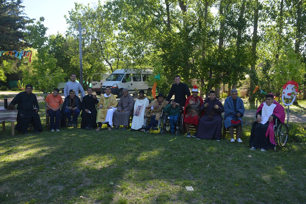 Argentina - Kermesse con la Ciudad de la Caridad en el día de Todos los Santos