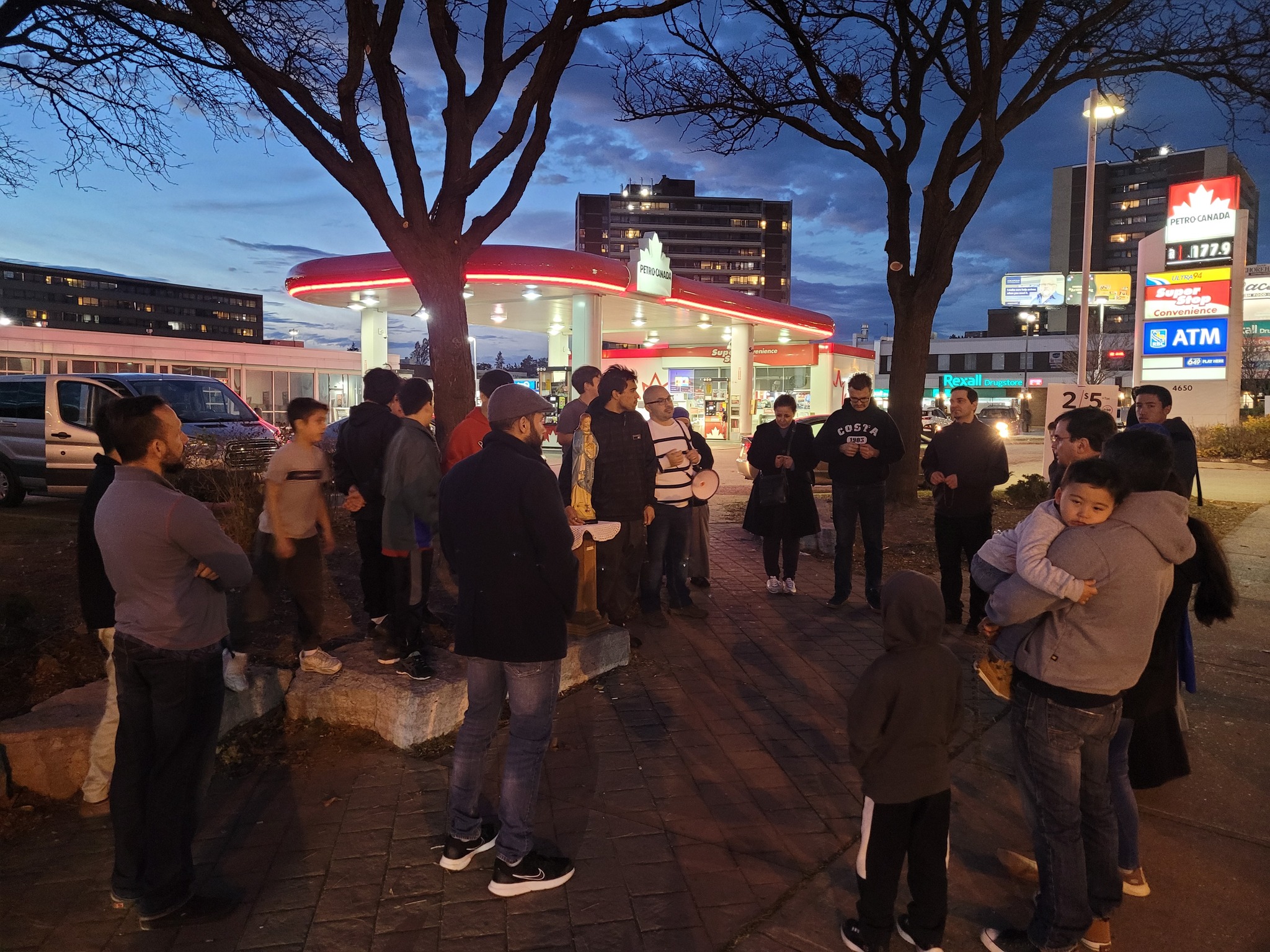 Canadá - Rosario de hombres