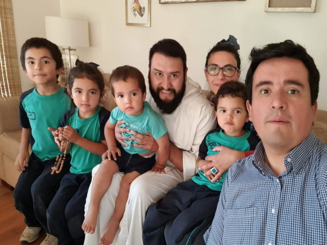 324853328_571936754357799_8562355924347689624_n