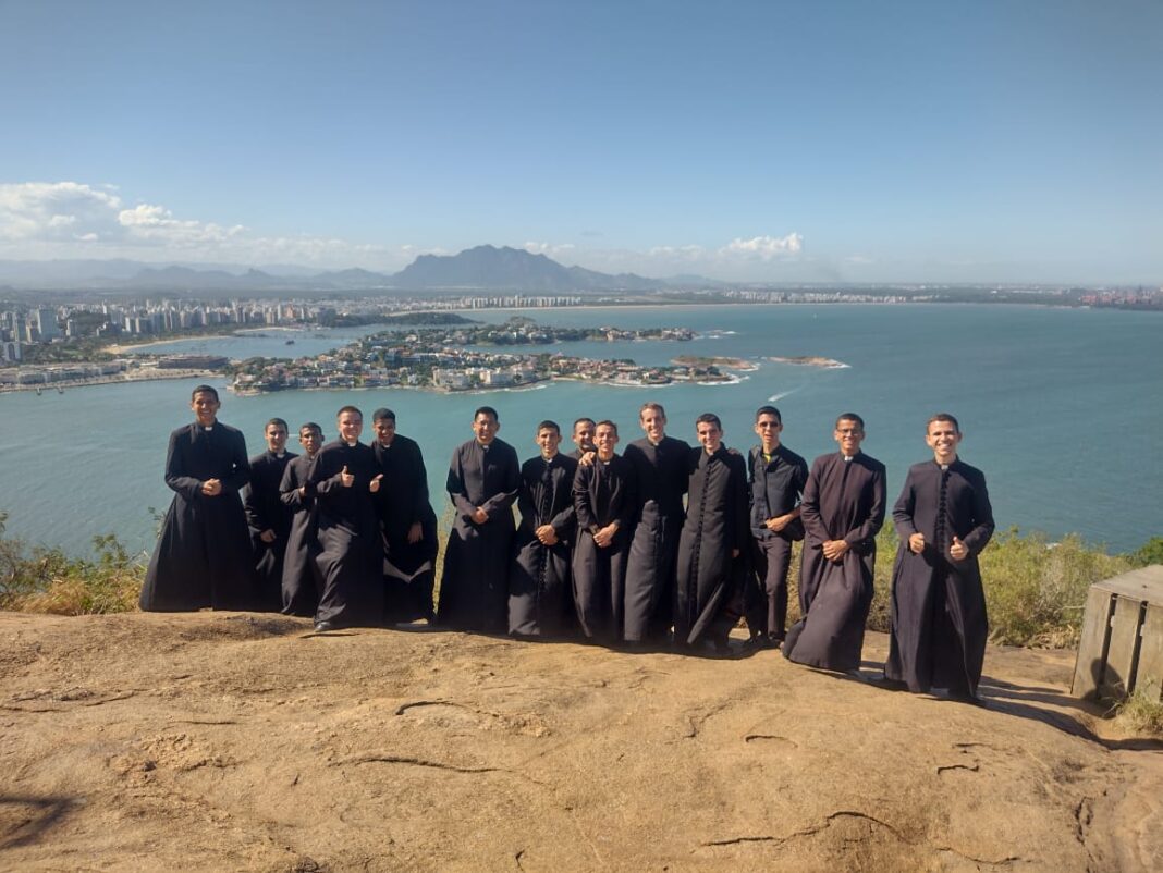 Brasil- Convivenia de los Novicios en Espiritu Santo2