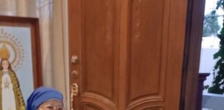 Espigando de la cruz de la Hermana María del Santo Niño